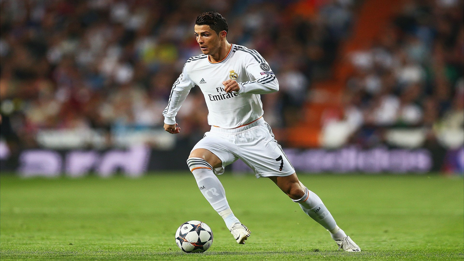 开云FIFA-郁金香风暴中的孤胆英雄，2026世界杯D组，荷兰力克匈牙利，苏亚雷斯用超龄火焰点燃奇迹